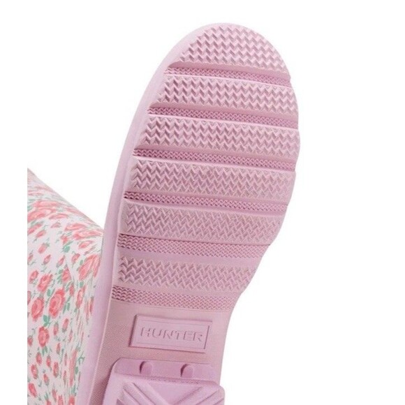 Hunter x LoveShackFancy WomenBack Adjustable Tall Rose HeartRain Boots 7 In Hand - Picture 3 of 3